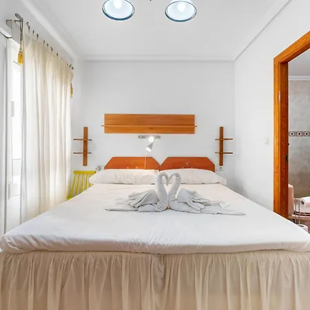 Atico De Dos Con La Ubicacion Perfecta 아파트 또레비에하